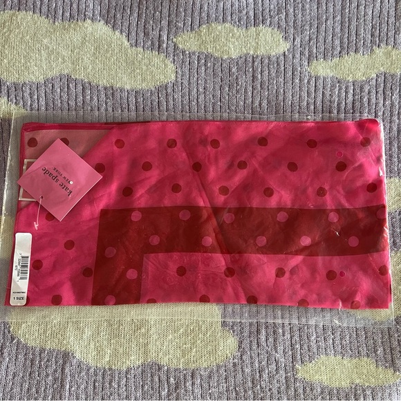 NWT Kate Spade Painterly Polka Dot 100% Silk Square Scarf Pink Cloud KS1003795C - Picture 2 of 8